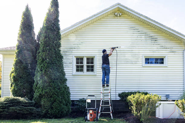 Best Animal Enclosure Cleaning  in Boulevard Park, WA